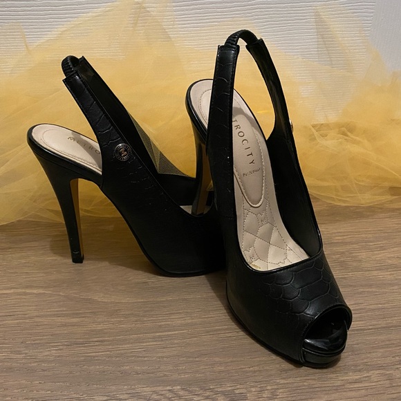 Metrocity peep toe slingback Heels - Picture 1 of 3